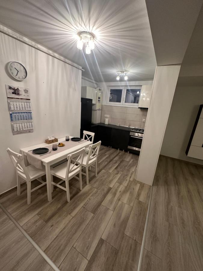 Hugo Residance Apartment Brasov Bagian luar foto